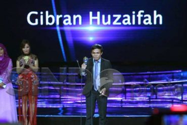 Gibran Huzaifah Memenangkan Anugerah Seputar Indonesia 2015