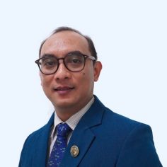 Pi7_Passport_Photo (1)2 Pi7_Passport_Photo (1)2