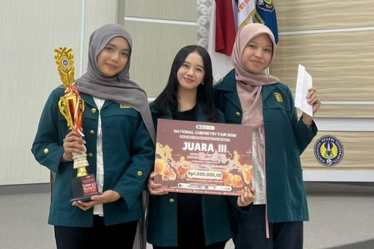 Mahasiswi SITH ITB Raih Juara di National Chemistry Fair 2026 Melalui Inovasi Kosmetik Anti-Nyamuk