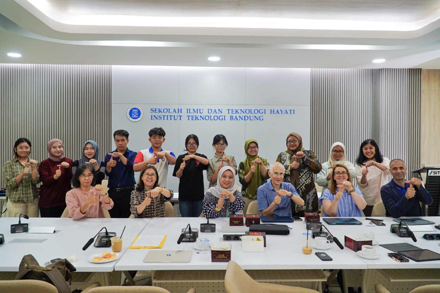 Prof. Ian Gilbert Bahas Inovasi Penemuan Obat di Kuliah Tamu SITH ITB